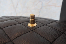 Load image into Gallery viewer, CHANEL Matelasse hand bag Caviar skin Black/Gold hadware Hand bag 700080218