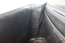 Load image into Gallery viewer, CHANEL Matelasse hand bag Caviar skin Black/Gold hadware Hand bag 700080218