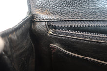 Load image into Gallery viewer, CHANEL Matelasse hand bag Caviar skin Black/Gold hadware Hand bag 700080218