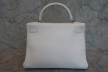 画像をギャラリービューアに読み込む, HERMES/エルメス ケリー32 トリヨンクレマンス ホワイト □J刻印 ショルダーバッグ 800030062