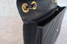 Load image into Gallery viewer, CHANEL  Bias stitch chain shoulder bag Caviar skin Black/Gold hadware Shoulder bag 700080221