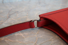 將圖片載入圖庫檢視器 HERMES/エルメス エブリンTPM ヴォーエプソン ルージュヴィフ □I刻印 ショルダーバッグ 700100045