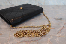 Load image into Gallery viewer, CHANEL Matelasse chain shoulder bag Lambskin Black/Gold hadware Shoulder bag 800060056