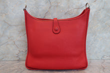 將圖片載入圖庫檢視器 HERMES/エルメス エブリン1PM トリヨンクレマンス ヴァーミリオン □H刻印 ショルダーバッグ 700100017