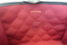 Load image into Gallery viewer, CHANEL Matelasse chain shoulder bag Lambskin Black/Gold hadware Shoulder bag 800060056