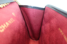 Load image into Gallery viewer, CHANEL Matelasse chain shoulder bag Lambskin Black/Gold hadware Shoulder bag 800060056