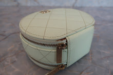 Load image into Gallery viewer, CHANEL Mini matelasse chain shoulder bag Caviar skin Lite green/Gold hadware Shoulder bag 700090010