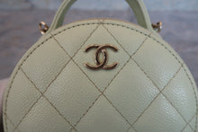 Load image into Gallery viewer, CHANEL Mini matelasse chain shoulder bag Caviar skin Lite green/Gold hadware Shoulder bag 700090010