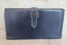 Load image into Gallery viewer, HERMES  Bearn classic Graine Lisse leather Blue □F Engraving Wallet 700080095