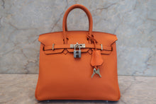 Load image into Gallery viewer, HERMES BIRKIN 25 Togo leather Orange □H Engraving Hand bag 700120162