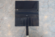 Load image into Gallery viewer, HERMES  Bearn classic Graine Lisse leather Blue □F Engraving Wallet 700080095