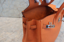 Load image into Gallery viewer, HERMES BIRKIN 25 Togo leather Orange □H Engraving Hand bag 700120162