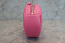 Load image into Gallery viewer, CHANEL Matelasse round chain shoulder bag Lambskin Pink/Silver hadware Shoulder bag 600040002