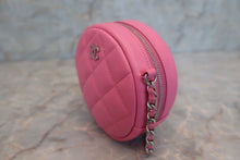 Load image into Gallery viewer, CHANEL Matelasse round chain shoulder bag Lambskin Pink/Silver hadware Shoulder bag 600040002