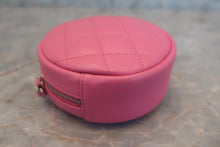 Load image into Gallery viewer, CHANEL Matelasse round chain shoulder bag Lambskin Pink/Silver hadware Shoulder bag 600040002