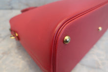 Load image into Gallery viewer, HERMES BOLIDE 35 Graine Couchevel leather Rouge vif Shoulder bag 700120174