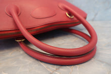 Load image into Gallery viewer, HERMES BOLIDE 35 Graine Couchevel leather Rouge vif Shoulder bag 700120174