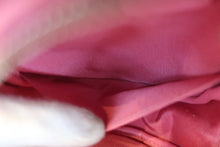 Load image into Gallery viewer, CHANEL Matelasse round chain shoulder bag Lambskin Pink/Silver hadware Shoulder bag 600040002