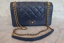 画像をギャラリービューアに読み込む, CHANEL/シャネル マトラッセチェーンショルダーバッグ ラムスキン ネイビー/ゴールド金具 ショルダーバッグ 800020008