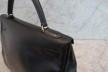 Load image into Gallery viewer, HERMES KELLY 32 Box carf leather Black ○V Engraving Shoulder bag 700120169