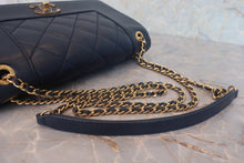 画像をギャラリービューアに読み込む, CHANEL/シャネル マトラッセチェーンショルダーバッグ ラムスキン ネイビー/ゴールド金具 ショルダーバッグ 800020008