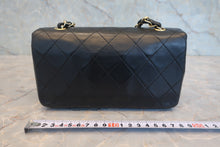 Load image into Gallery viewer, CHANEL Mini matelasse chain shoulder bag Lambskin Black/Gold hadware Shoulder bag 800030082