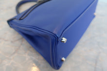 Load image into Gallery viewer, HERMES CANDY KERRY 28 Epsom leather Blue electric/Mykonos □O Engraving Shoulder bag 800040078