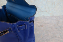 Load image into Gallery viewer, HERMES CANDY KERRY 28 Epsom leather Blue electric/Mykonos □O Engraving Shoulder bag 800040078