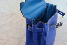 Load image into Gallery viewer, HERMES CANDY KERRY 28 Epsom leather Blue electric/Mykonos □O Engraving Shoulder bag 800040078