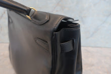 Load image into Gallery viewer, HERMES KELLY 32 Box carf leather Black ○V Engraving Shoulder bag 700120169