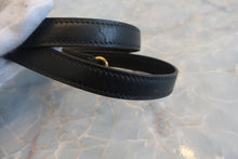 Load image into Gallery viewer, HERMES KELLY 32 Box carf leather Black ○V Engraving Shoulder bag 700120169