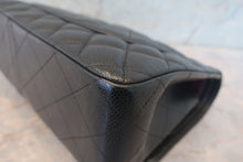 Load image into Gallery viewer, CHANEL Medium Matelasse double flap double chain shoulder bag Caviar skin Caviar skin Black/Gold hadware Shoulder bag 700120198