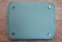 将图片加载到图库查看器,HERMES PICOTIN LOCK TOUCH MM Clemence leather/Swift leather Blue atoll T刻印 Hand bag 800060083