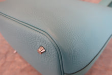 将图片加载到图库查看器,HERMES PICOTIN LOCK TOUCH MM Clemence leather/Swift leather Blue atoll T刻印 Hand bag 800060083