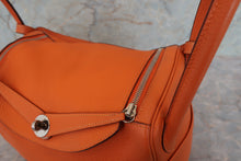 將圖片載入圖庫檢視器 HERMES/エルメス リンディ30 トリヨンクレマンス オレンジ □P刻印 ショルダーバッグ 700070238