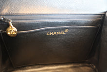 Load image into Gallery viewer, CHANEL Matelasse trapezoid hand bag Caviar skin Black/Gold hadware Hand bag 700100039