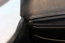 Load image into Gallery viewer, CHANEL Matelasse trapezoid hand bag Caviar skin Black/Gold hadware Hand bag 700100039