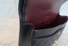 Load image into Gallery viewer, CHANEL Medium Matelasse double flap double chain shoulder bag Caviar skin Caviar skin Black/Gold hadware Shoulder bag 700120198