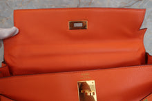画像をギャラリービューアに読み込む, HERMES/エルメス ケリー32 ヴォーガリバー オレンジ □B刻印 ショルダーバッグ 700070169
