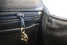 将图片加载到图库查看器,CHANEL/香奈儿 CF 梯形 手提包 荔枝皮 Black/Gold hadware(黑色/金色金属) 手提包 800030073