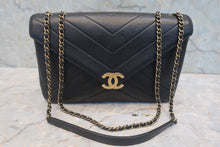 画像をギャラリービューアに読み込む, CHANEL/シャネル Vステッチチェーンショルダーバッグ ラムスキン ブラック/ゴールド金具 ショルダーバッグ 800030065