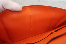 Load image into Gallery viewer, HERMES  Dogon GM Togo leather Orange □I Engraving Wallet 700020126