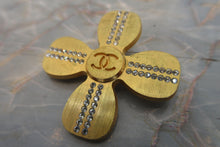 Load image into Gallery viewer, CHANEL CC mark rhinestone clover brooch Gold plate Gold Brooch 700010063