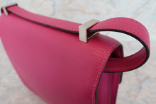 Load image into Gallery viewer, HERMES CONSTANCE3 24 Evercolor leather Rose purple C Engraving Shoulder bag 700050095
