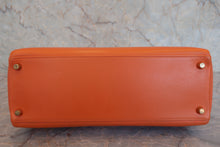 将图片加载到图库查看器,HERMES KELLY 32 Gulliver leather Orange 〇W刻印 Shoulder bag 800040080