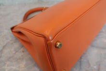 将图片加载到图库查看器,HERMES KELLY 32 Gulliver leather Orange 〇W刻印 Shoulder bag 800040080
