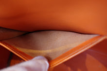 将图片加载到图库查看器,HERMES KELLY 32 Gulliver leather Orange 〇W刻印 Shoulder bag 800040080