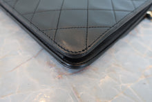 Load image into Gallery viewer, CHANEL Matelasse push lock chain shoulder bag Lambskin Black/Gold Hardware Shoulder bag 800080124