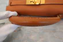 將圖片載入圖庫檢視器 HERMES/エルメス ケリー28 クシュベル ゴールド ショルダーバッグ 700030179