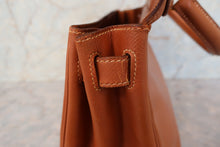 將圖片載入圖庫檢視器 HERMES/エルメス ケリー28 クシュベル ゴールド ショルダーバッグ 700030179